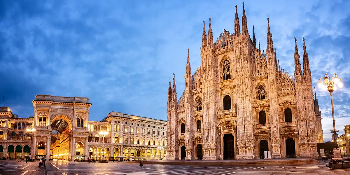 https://todca.blob.core.windows.net/hotelimage/package/slider/milan2.webp