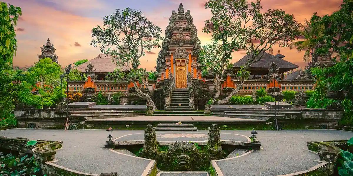 https://todca.blob.core.windows.net/hotelimage/package/slider/ubud-bali3.webp